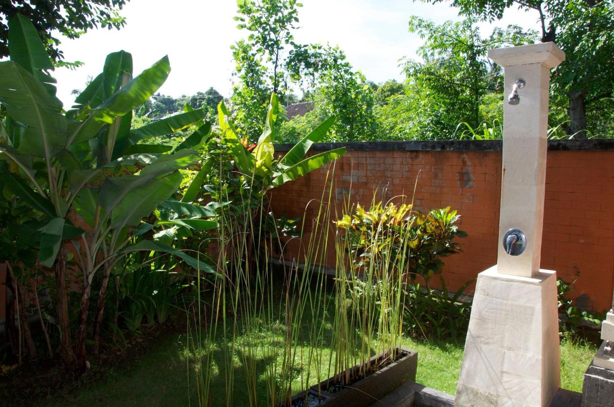 Villa Bali Pondok Jepang Lovina  Luaran gambar