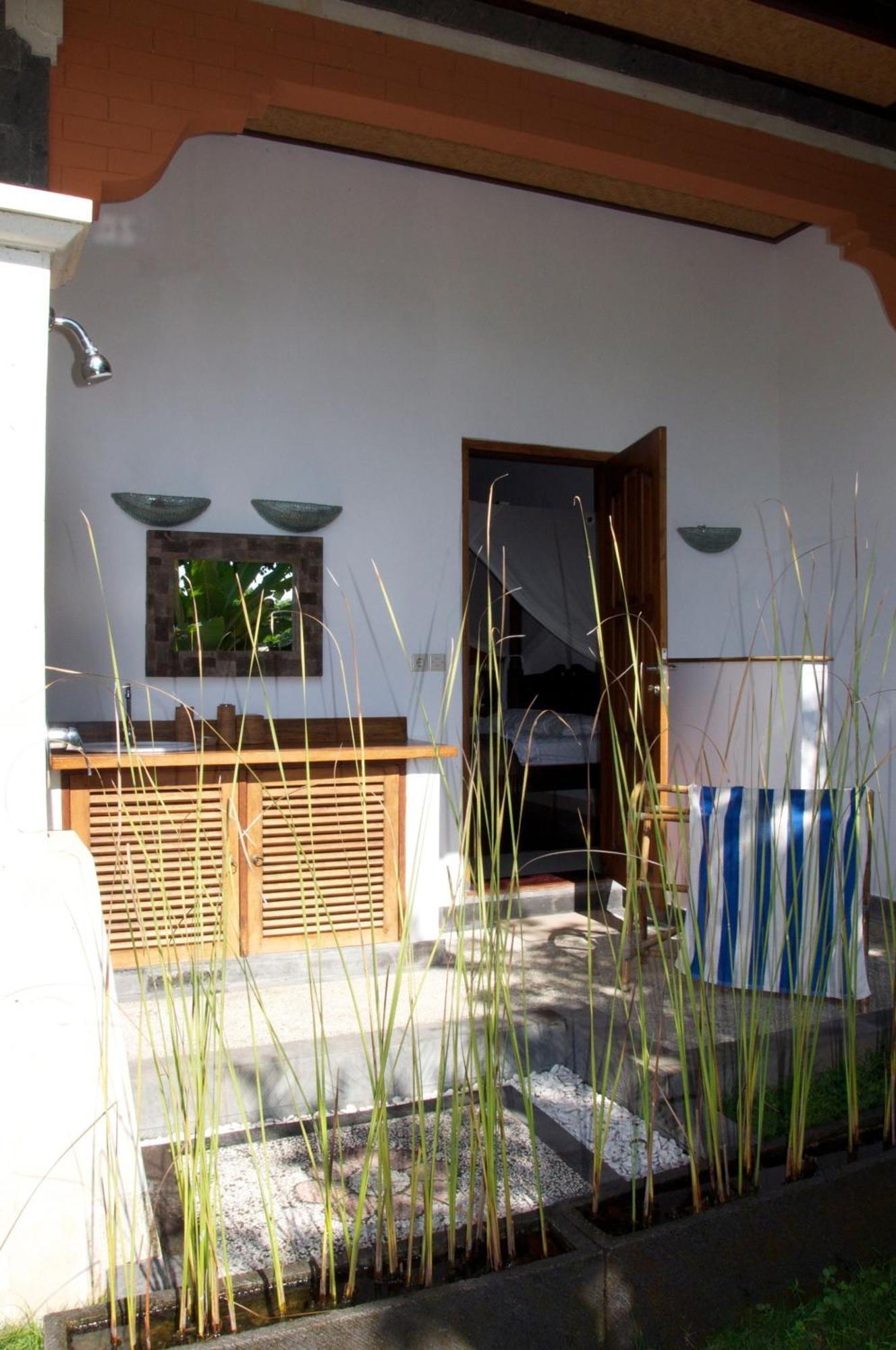 Villa Bali Pondok Jepang Lovina  Luaran gambar